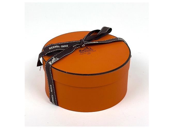 Hermès Hermes HERMES Carre 90 Axis Mundi Schal Rot Mehrfarben - Ansicht 4