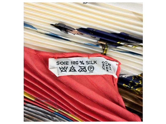 Hermès Foulard Hermes Carre 90 Rosso Multicolore - vista 2