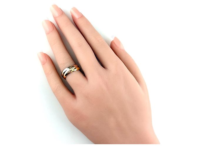 Anillo Cartier Trinity en oro blanco oro amarillo y oro rosa - vista 6
