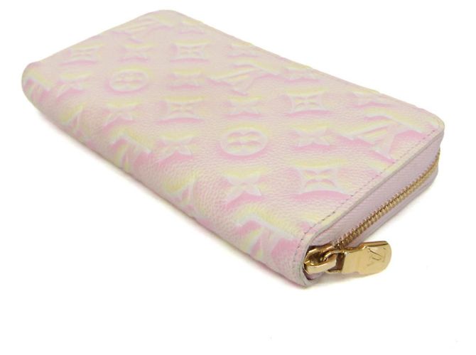 Louis Vuitton Monogram Empreinte Zippy Wallet in Light Pink - Ansicht 3