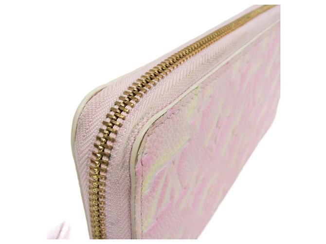 Louis Vuitton Monogram Empreinte Zippy Wallet in Light Pink - Ansicht 9