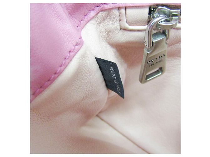 Borsa a tracolla in pelle da donna Prada SOFT CALF 1BD009 Rosa - vista 19