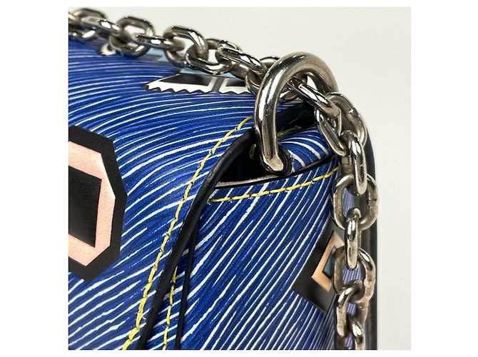 Borsa a tracolla Louis Vuitton Twist MM Blu - vista 4