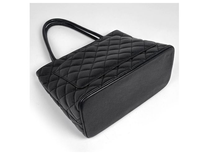 Borsa Chanel Reissue Tote Nero - vista 2