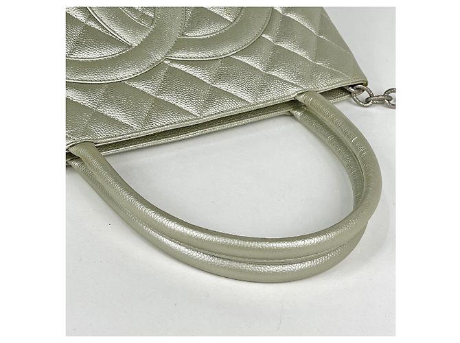 Borsa Tote Chanel Reissue in pelle caviar argento - vista 9