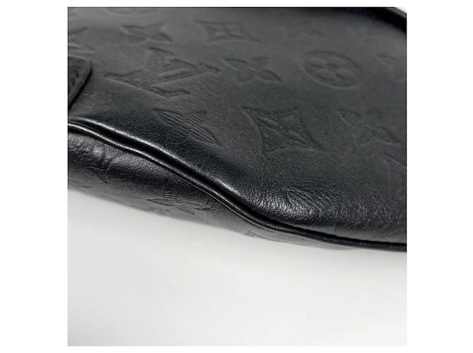 Louis Vuitton Discovery Bumbag PM Monogram Shadow Leather Noir Nero - vista 3