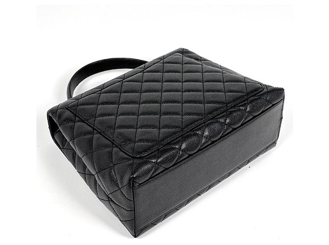 Chanel Matelassé Handtasche Schwarz - Ansicht 2
