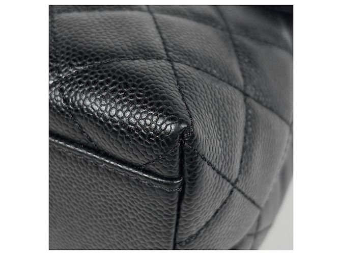 Chanel Matelassé Handtasche Schwarz - Ansicht 3