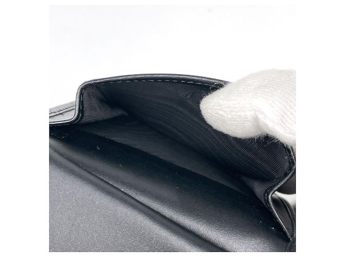 Portafoglio bi-fold Gucci GG Supreme in nero - vista 5