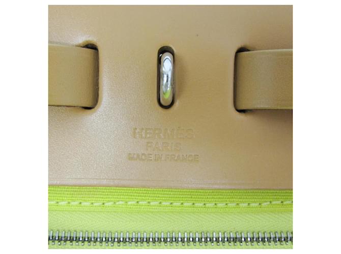 Hermès Borsa Hermes Her Bag Zip PM Beige D'oro - vista 17