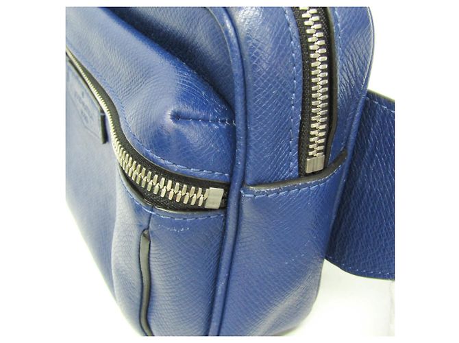 Louis Vuitton Taiga Bumbag Outdoor M33455 Blu - vista 13