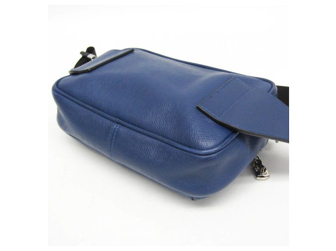 Louis Vuitton Taiga Bumbag Outdoor M33455 Blu - vista 4
