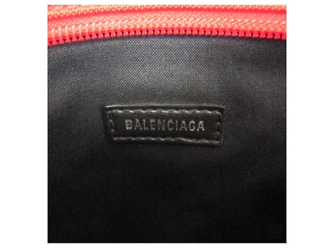 Balenciaga Explorer Shoulder Pouch Rosso - vista 13