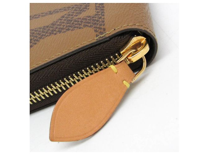 Cartera Zippy Monogram Reverse Louis Vuitton Castaño - vista 7
