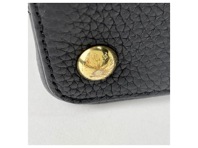 Borsa Louis Vuitton Capucines BB Nero - vista 4
