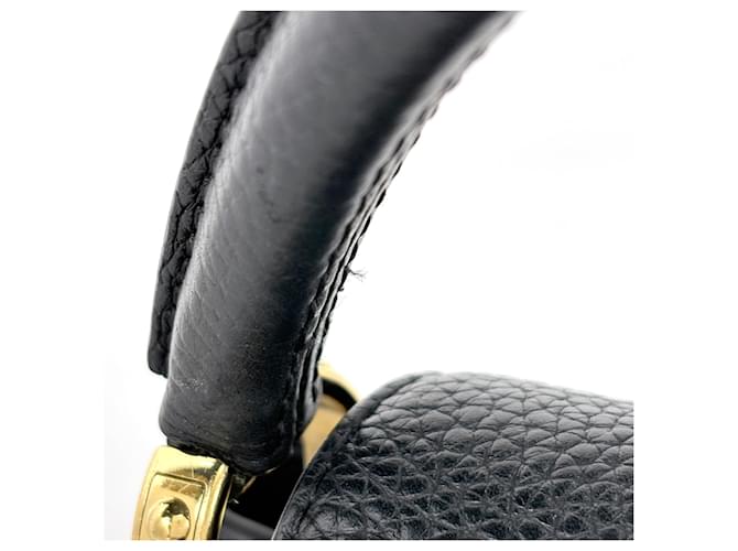Borsa Louis Vuitton Capucines BB Nero - vista 6