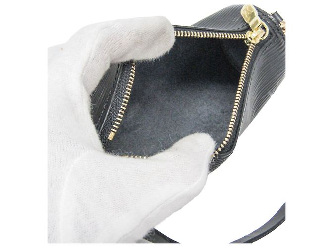 Louis Vuitton Epi Pouch Soufflo Noir Nero - vista 3