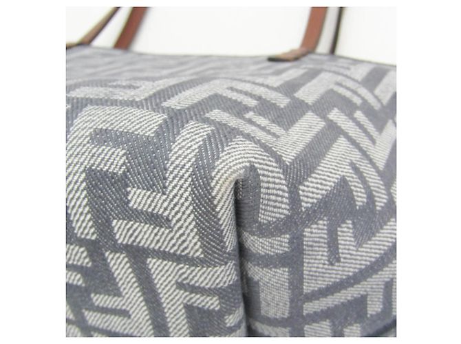 Fendi ROLL Small 8BH424 Borsa a spalla e tote reversibile Marrone - vista 5
