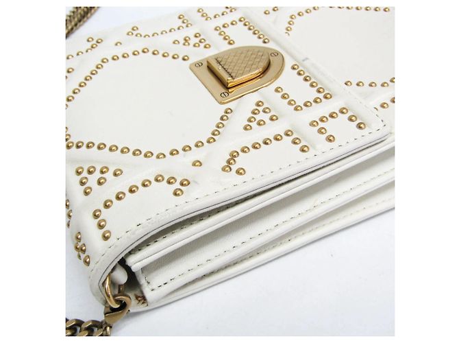 Borsa a tracolla con catena Christian Dior Diorama Studs Bianco - vista 6