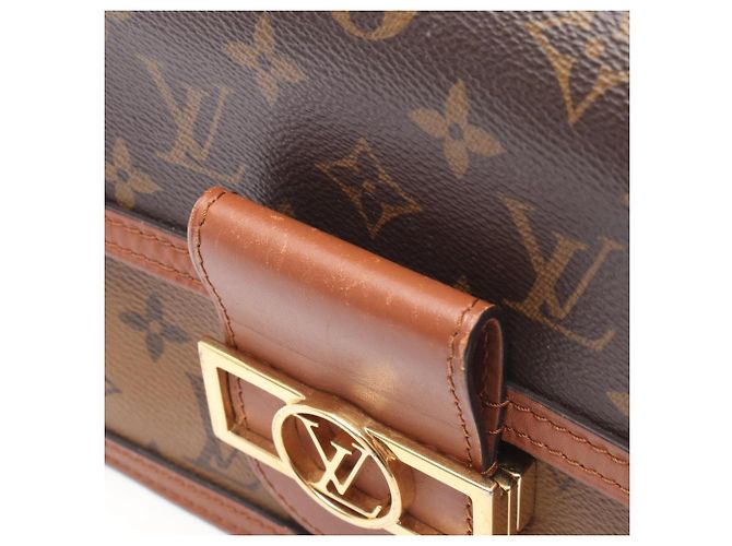 Borsa a tracolla Louis Vuitton Dauphine Mini Monogram Reverse Marrone Beige - vista 9