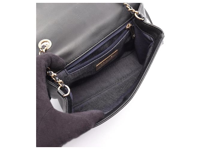 Borsa a tracolla Chanel Coco Mark Full Flap Nero - vista 3