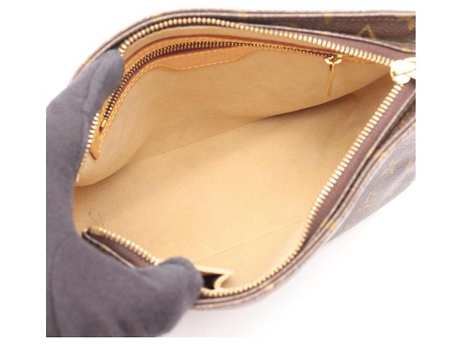 Borsa a tracolla Louis Vuitton Looping MM Monogram Marrone - vista 3
