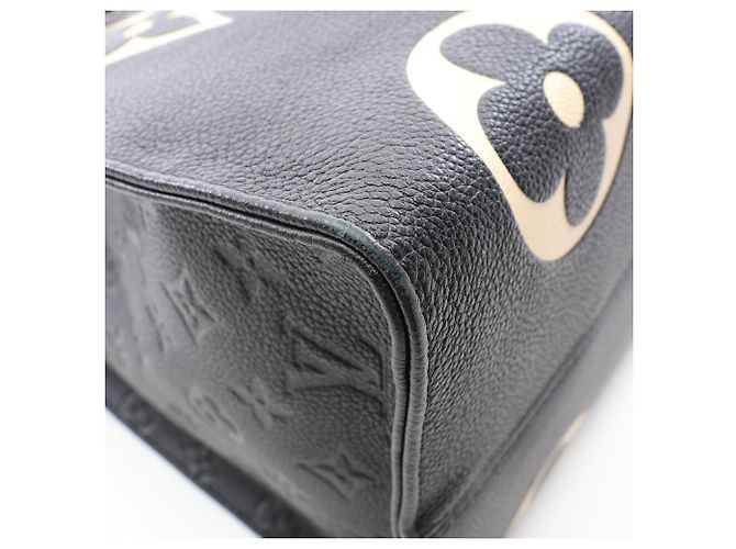Borsa Tote Louis Vuitton OnTheGo GM Monogram Empreinte Nero Multicolore - vista 9
