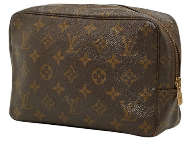Louis Vuitton Monogram Trousses Toilette 23 Clutch Bag Marrone Monogramma - vista 2