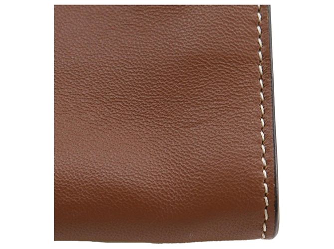 Clutch con tracolla Burberry in vitello marrone - vista 15