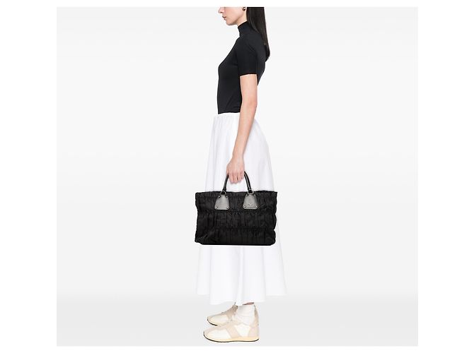 Borsa Tote Prada in Tessuto Gaufre nera Nero - vista 6