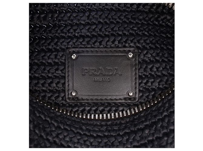Borsa a tracolla Prada in crochet effetto rafia nera Nero - vista 5