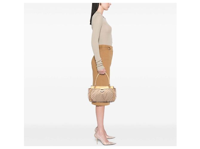 Sacola Gucci Abbey D Ring em lona GG bege - vista 8