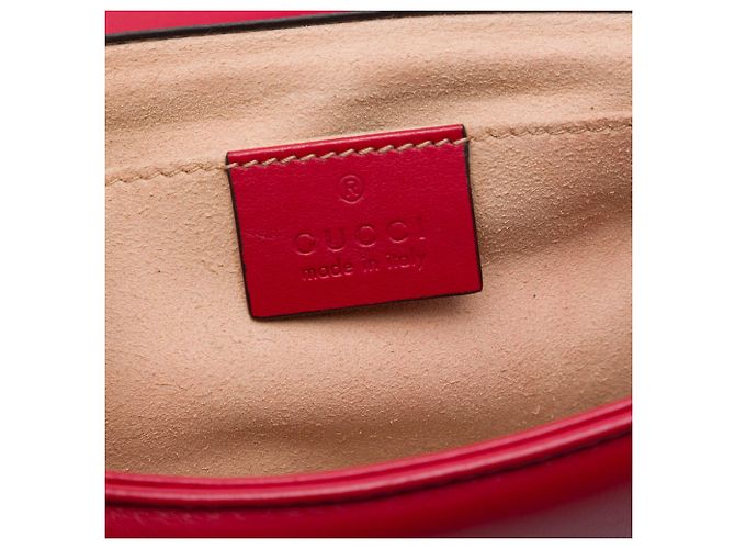 Borsa a tracolla Gucci Small GG Marmont in pelle di vitello matelassé rossa - vista 5