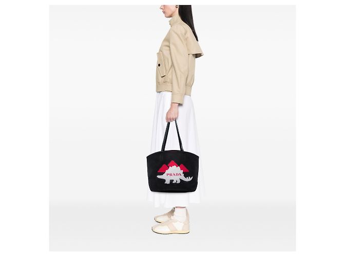 Prada Canapa Tote aus schwarzem Canvas mit Dinosaurier-Print - Ansicht 5