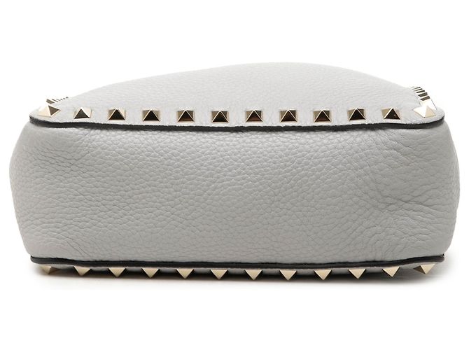 Bolsa de ombro Valentino Gray Mini em couro de bezerro granulado Rockstud com fecho flip lock - vista 3