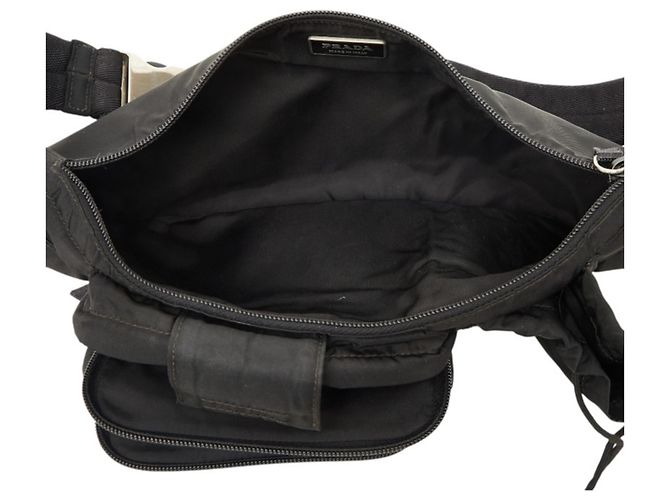 Borsa a tracolla Prada con placca logo triangolare Nero - vista 7