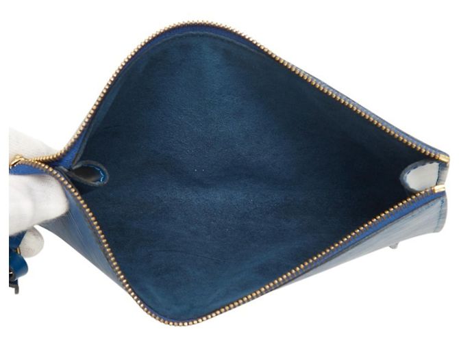 Borsa Louis Vuitton Epi Pochette Accessoires Blu - vista 7