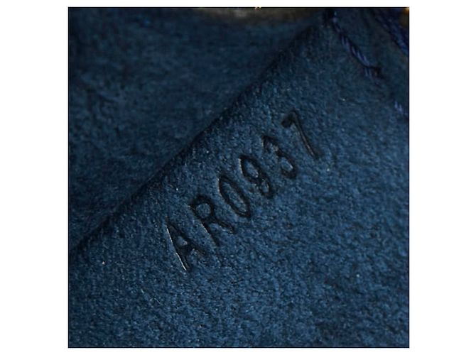 Borsa Louis Vuitton Epi Pochette Accessoires Blu - vista 9
