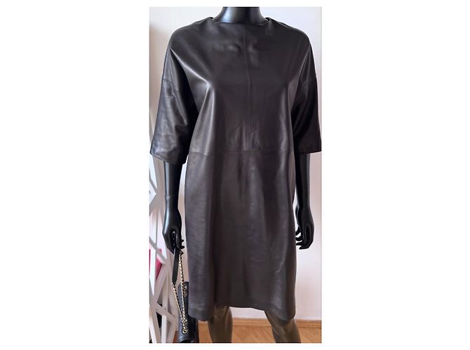 Christian Dior Kleid aus schwarzem Leder - Ansicht 2