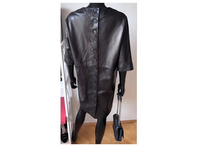 Christian Dior Kleid aus schwarzem Leder - Ansicht 3