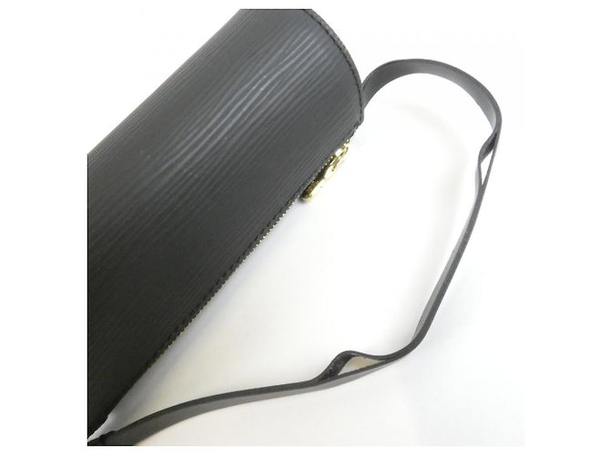 Borsa Louis Vuitton Epi Soufflot Nero - vista 10