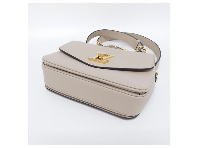 Borsa a tracolla Louis Vuitton Oxford M22792 Grigio - vista 3