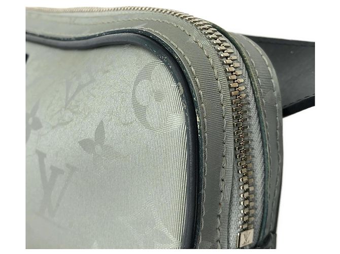Borsa a Tracolla Louis Vuitton Monogram Satellite Alpha Argento - vista 4