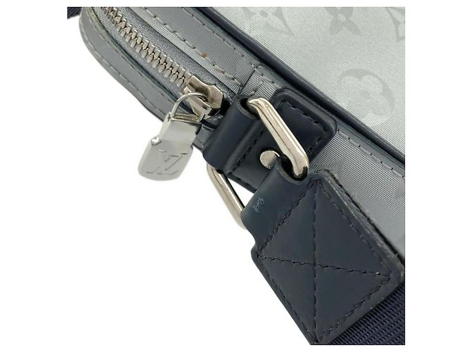 Borsa a Tracolla Louis Vuitton Monogram Satellite Alpha Argento - vista 5
