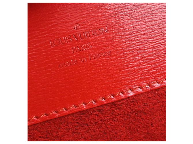 Louis Vuitton Cluny Epi MM Rosso - vista 4