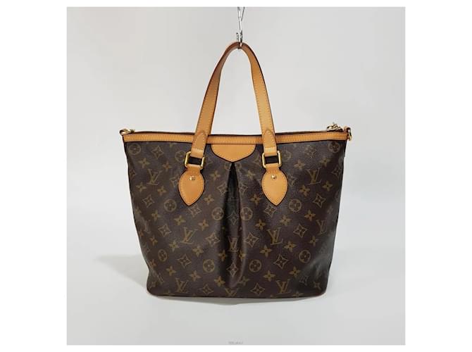 Louis Vuitton Palermo PM Castaño - vista 3