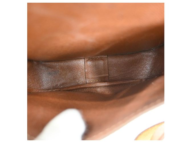 Louis Vuitton Cartouchiere Monogram PM Marrone - vista 3