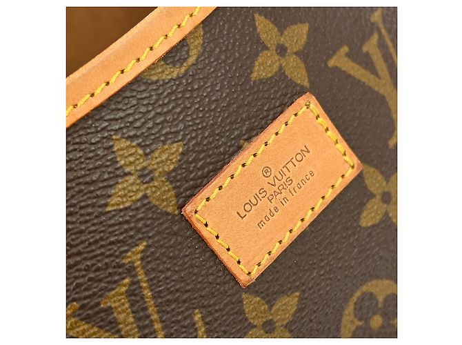 Louis Vuitton Saumur Monogram 35 Marrone - vista 4