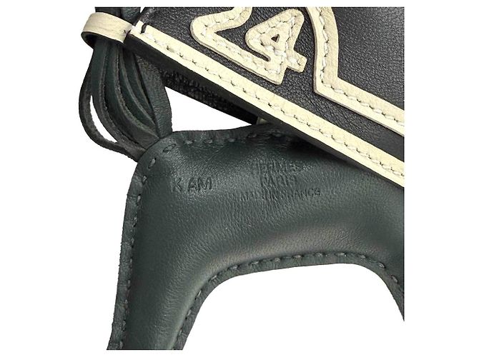 Hermès Hermes Rodeo Robeo Coeur PM Handbag Charm Nero - vista 4