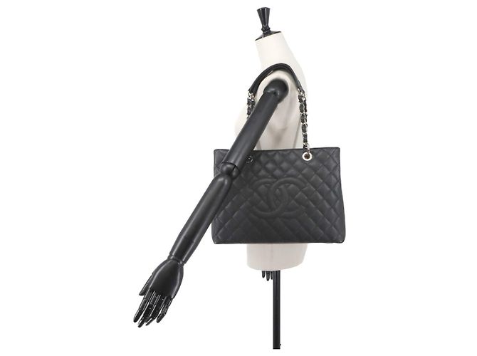 Borsa Chanel Matelasse Grand Chain Tote Nero - vista 10